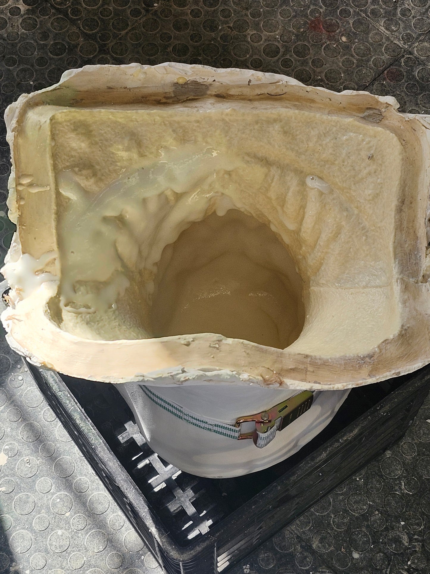 Vampire Ghoul Latex Mask – Realistic Horror Mask, Haunted House Costume, Zombie Creature Mask, Scary Halloween Mask, Professional Haunt Prop